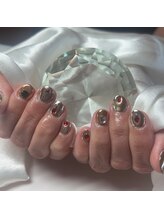 フェアリーグロウネイル(Fairy Glow Nail)/ミラーネイル