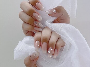 ナビネイル(Nabi Nail)の写真/流行りの韓国/ワンホン/キラキラネイル好き必見★ぷるんとうるツヤなこだわりカラー使用◎持込/長さだしOK!