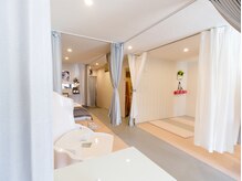 アグレアーブル(Agreable)の雰囲気（≪アットホームでやわらかい雰囲気の店内≫）