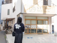 カルム 立川店(Calme)/こちらの建物が目印です