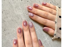 モコネイル(Moconail)の雰囲気（定額デザインB☆うるつやマグネットに上品なレースネイル。）