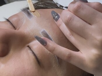 メンズ眉毛専門店ゴリラアイブロウ帯広店の写真/メンズのモテ眉はお任せ♪眉毛を整えるだけで第一印象は変わる!初心者さんの垢抜け眉毛を応援♪