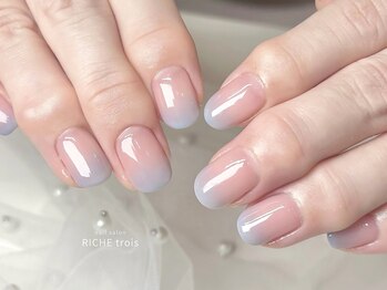 くすみブルーグラデーション