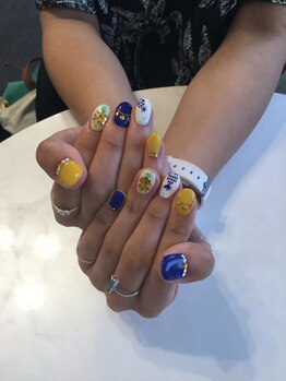 レビー(Revie)/アート