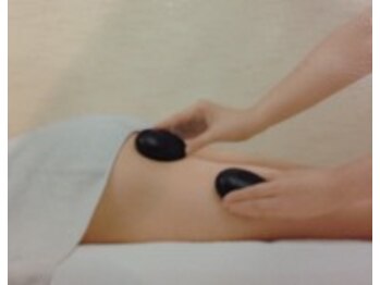 アンジェ ド ポー(Ange de peau)/東洋思想に基づく温石エステ