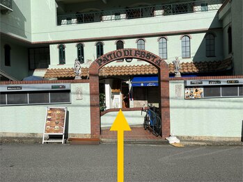 オステオパシー整体院 テツヤズ(Tetsuya’s)/レンガ作りの門