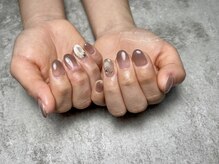 サロンド イト(salon de ito)/グラデ×１本アート