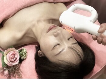 ユーアンドミー(You&Me)の写真/心斎橋/南船場◇お顔まるごと美肌脱毛♪[1回¥5500(肌別パック付)]お化粧ノリ・美容液の浸透具合もUP！