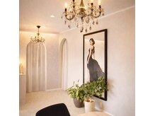 ピエルポゼ(Piereposer)の雰囲気（受付は優しく落ち着いた雰囲気。）