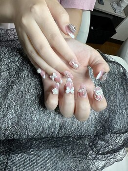 カモミールネイル(Chamomile Nail)の写真/パーツ付け放題メニューあり◎豊富な種類でお気に入りが見つかる！オリジナルネイルを楽しめます＊