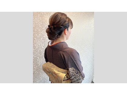 ヘアーアンドメイクアップスタジオ アチャ(Hair Make Up Studio Accha)の写真