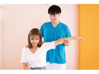 まごころ 横浜鶴見駅前整体院の写真/★61％OFF★「肩こり改善×骨盤整体フルコース」なかなか改善されない肩こり、首まわりの改善整体コース◎