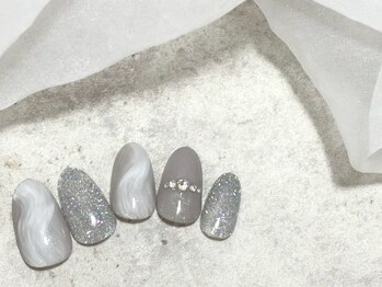 上品ネイル/ニュアンスネイル