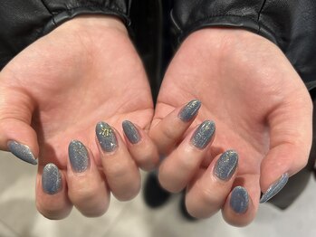 ローラン(LORAN)/ラメネイルにリボンパーツ♪