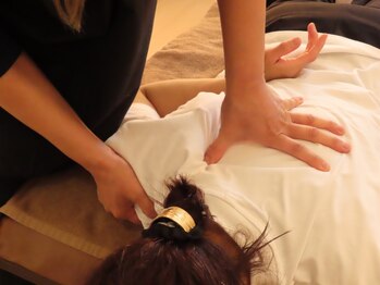 イーボディ(E BODY)の写真/【骨盤矯正+上半身整体[初回]¥4000】身体の不調を回復するメソッドで即日結果！持続力が高く大好評◎