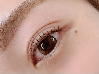 アチェロ つくば(Acero)の写真/【店舗前駐車場◎】プライベート感のあるアットホームな空間でゆったり施術♪ナチュラルeyeお任せください