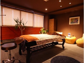 モデル(Model)の写真/特別なトリートメントであなたの素肌に癒しと美を。最高の癒し空間で、忙しい日常を忘れ、日頃のご褒美に。