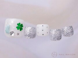 ドットクローバー羽ラメ￥7500