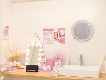 エクシアホワイトニング 徳島店/洗面スペース（化粧直しOK)