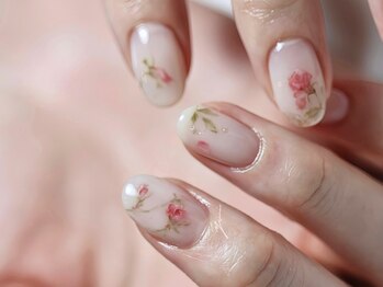ネイルズ バイ ユイ 外苑前(Nails by Yui)/手描きフラワーネイル