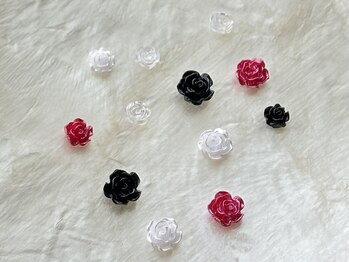 ヘアーアンドネイル ルシア(Hair&Nail Lucia)/ブラック、ピンク入荷しました！