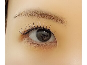 ミエル(miel)の写真/ケラチンラッシュリフト♪ケラチン配合セット剤とトリートメントでまつ毛をケアしながら自睫毛パッチリ

