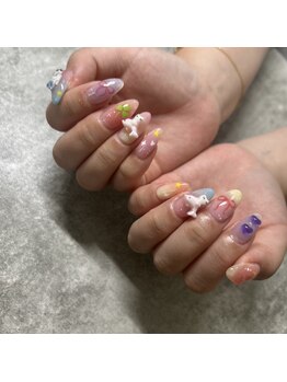 ルート12/ポップなフレンチデザイン