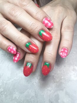 いちごネイル