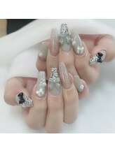 アミナ(Amina)