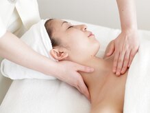 イーズ ミュゼ ららぽーと柏の葉/≪フェイシャル≫　デコルテ