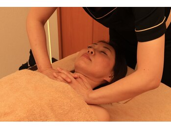 ベルシャ(Belle Chat)/デコルテケア付き施術もオススメ