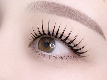 アイリス(Eye Ris)の写真/【シングルラッシュ¥4950~/バインドロック¥6600~】シングル/バインドもフラットマットで長期間綺麗な目元☆