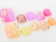 ネイルサロン クイール 小山店(NAIL SALON QUILL)/縦グラデーション＋お花アート