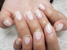 moqu.【モク】/ビジュースキニーフレンチネイル