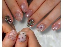 ティダ バイ リエネイル(TIDA by rienail)の雰囲気（カラフルストーンがめっちゃcute(^^)キルティングも最高に可愛い）