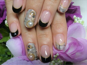 バーグ(bague)/フレンチネイル