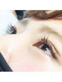 スウィート エンジェル(Sweet Angel)/立ち上がり重視　まつげカール