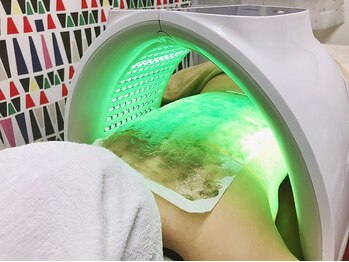 マインドテラピー 高田馬場/背中ニキビケア！絞出と超音波♪