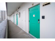 リラクゼーション ハル(リラクゼーション・HALU)/店舗の玄関