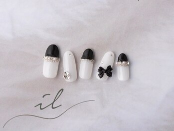 黒×白フレンチネイル