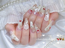 甘めバレンタインネイル