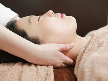 フラーブ(Flourb)/ハーブピーリング|小顔調整