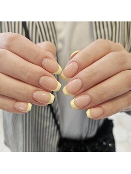 シャルムアロ(Charme Alo)/フレンチネイル