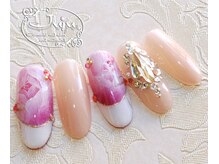 ジュジュ(Juju)/内巻きの薔薇ネイル