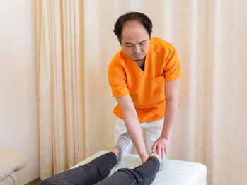 所沢のちいさな整体院の写真/慢性的な腰の辛さにお悩みの方に!原因を徹底的に追求し根本改善★スッキリ軽い身体に導きます♪