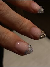 アトワ バイ サイ(A'tois by sai)/holo flower .