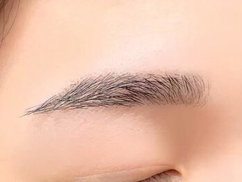 ニクシーアイブティック(Nixie Eye Boutique)/眉毛/まゆげ/美眉スタイリング