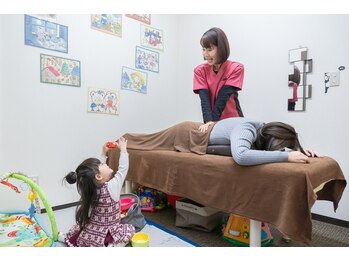 鍼灸整体サロンkukunaの写真/嬉しいお子様同伴OKサロン♪生活スタイルの変化による不調など様々なお悩みを抱えているお疲れの方必見◎
