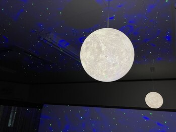 月のこころ 山形北店/月のペンダントライト