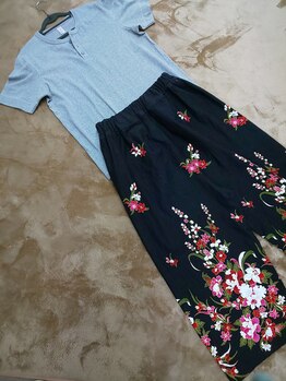 リラクゼーションルーム ラクゥーマ(La.qooma)/黒もカッコいいです♪